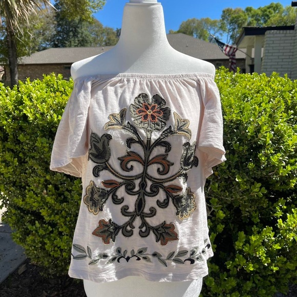 floral top - Picture 2 of 2